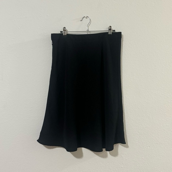Ann Taylor Dresses & Skirts - Black & White Side Zip Skirt
